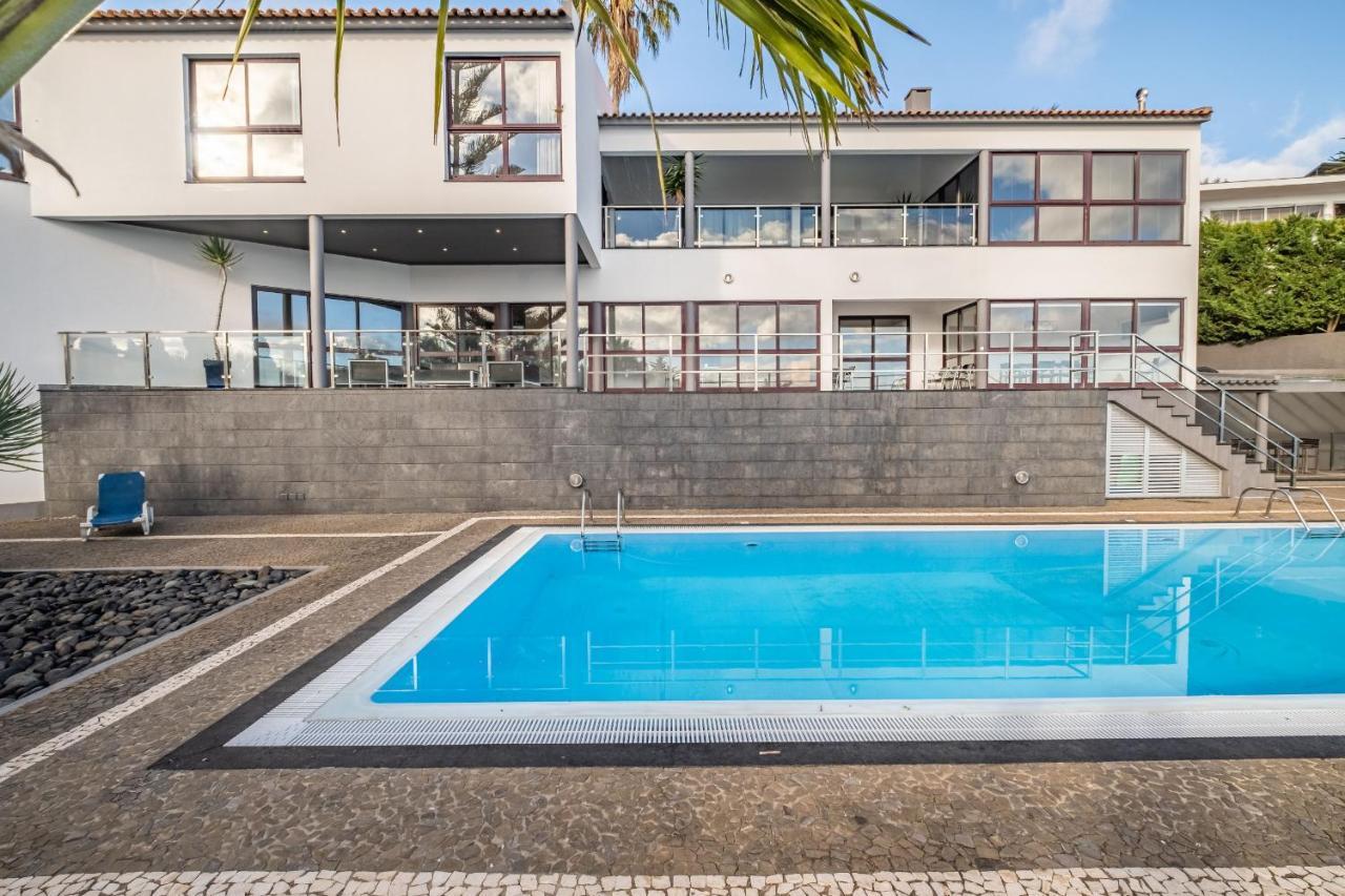 Ample Villa With Pool And Gorgeous Ocean View Funchal  Exterior foto
